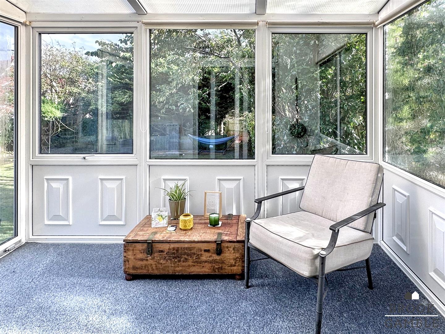 7 Bedroom House - Semi-Detached. Milton Road in Eastbourne, East Sussex 12